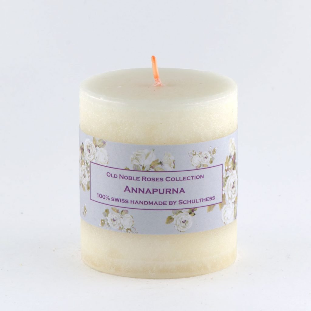 Old Noble Roses: Annapurna